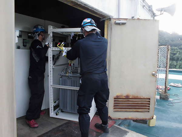 屋上キュービクル更新工事